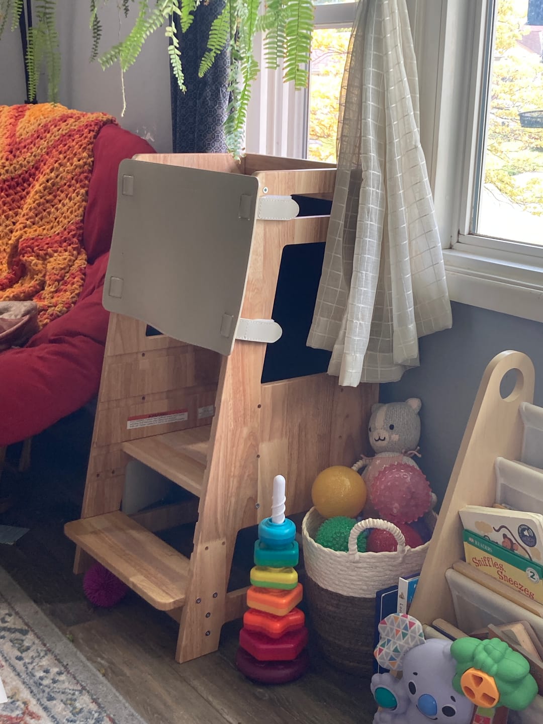 Customer photo review of HARPPA Nordo | Toddler Kitchen Tower with Safety Net