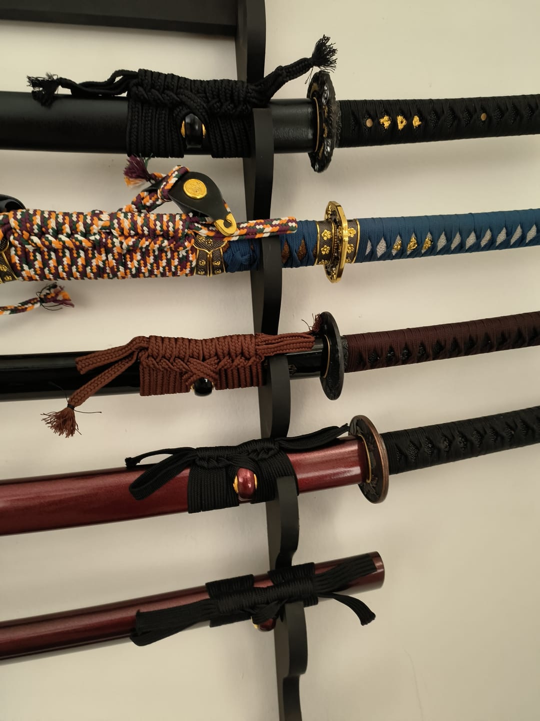Customer photo review of The Jukyomachi Handmade Katana Clay Tempered T10 Steel
