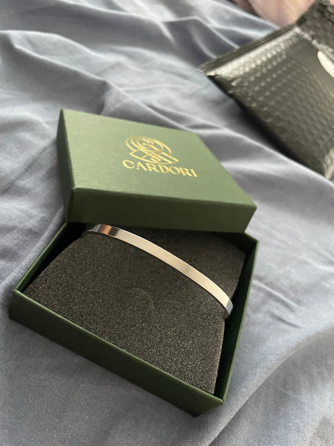Customer photo review of Personalisierter Armreif mit Gravur
