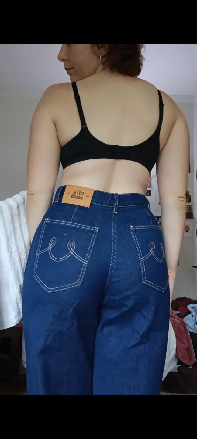 Customer photo review of Denim Sunday Jeans