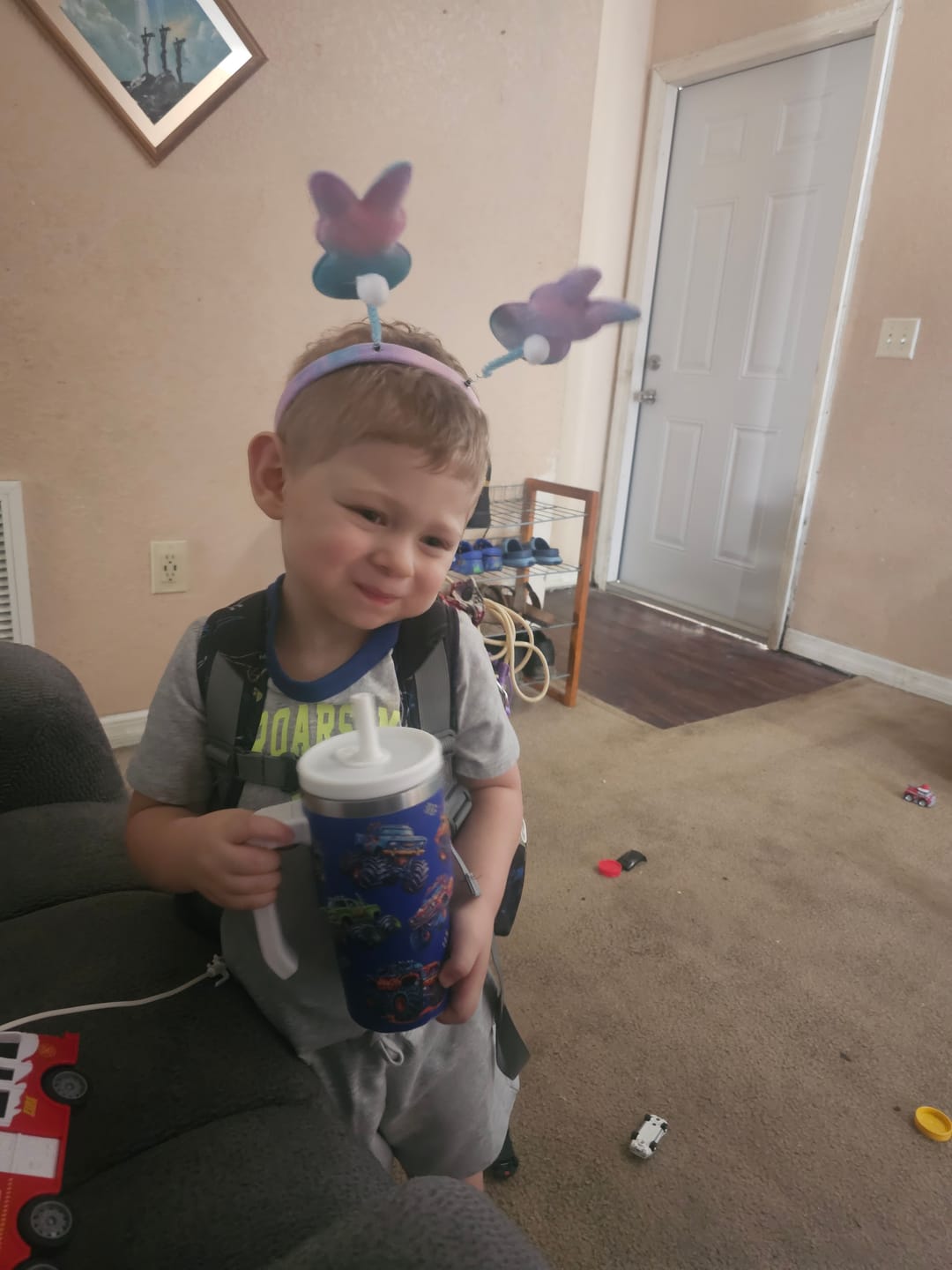Customer photo review of Dinosaur Spill Proof Kids CREWCUP 20oz