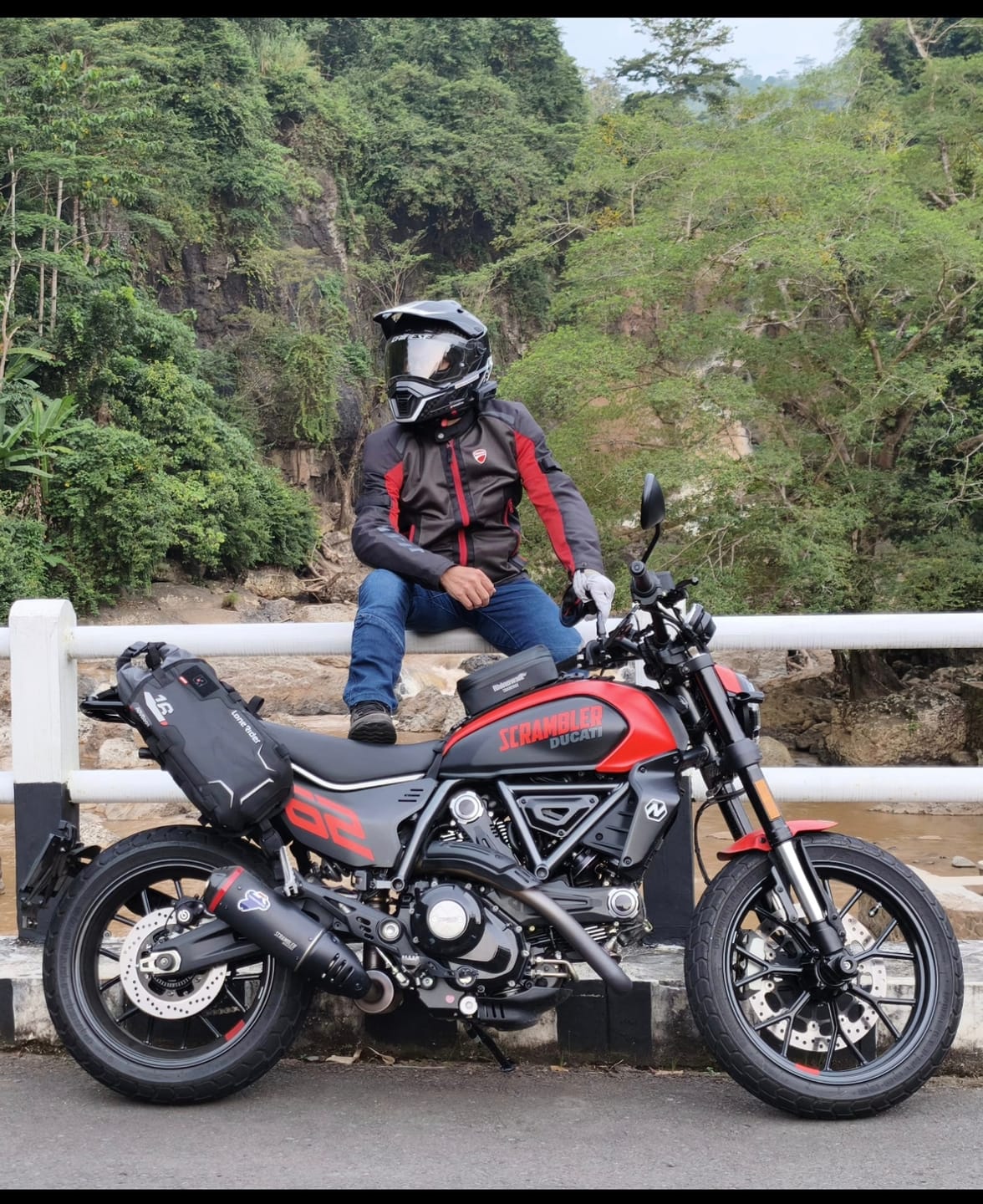 Customer photo review of ADVBags 45 – Rackless Saddle Bags