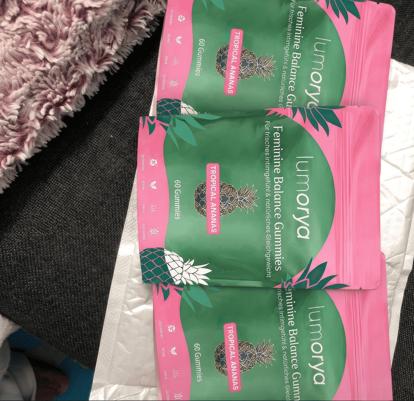 Customer photo review of LUMORYA® - Premium Balance Gummies
