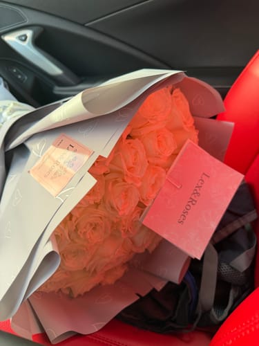 Customer photo review of White Rose Bouquet