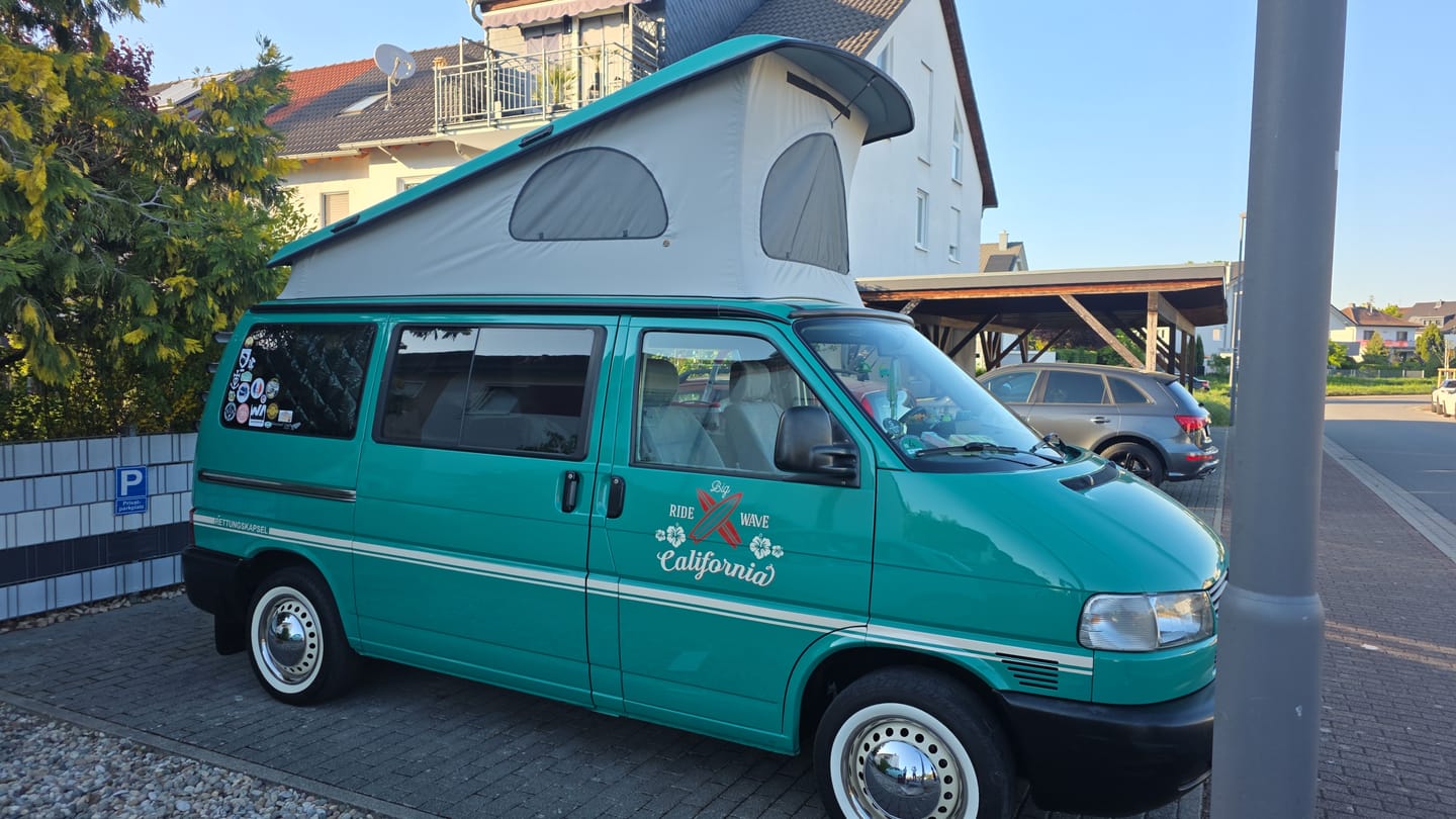 Customer photo review of VW T4 California 3-window Pop-Top Roof Replacement Canvas SWB