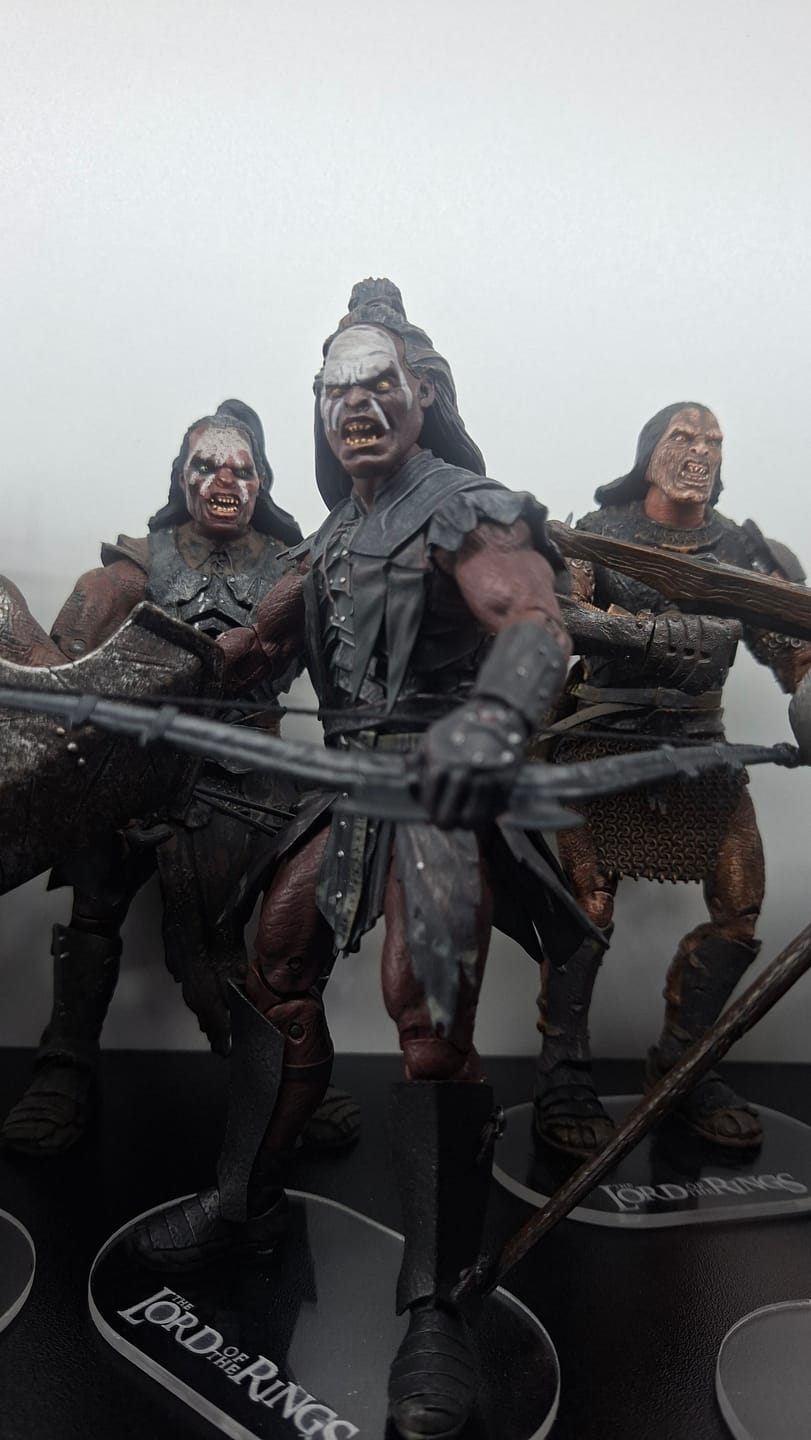 Customer photo review of Figura Lurtz - Lord of The Rings - Diamond Select
