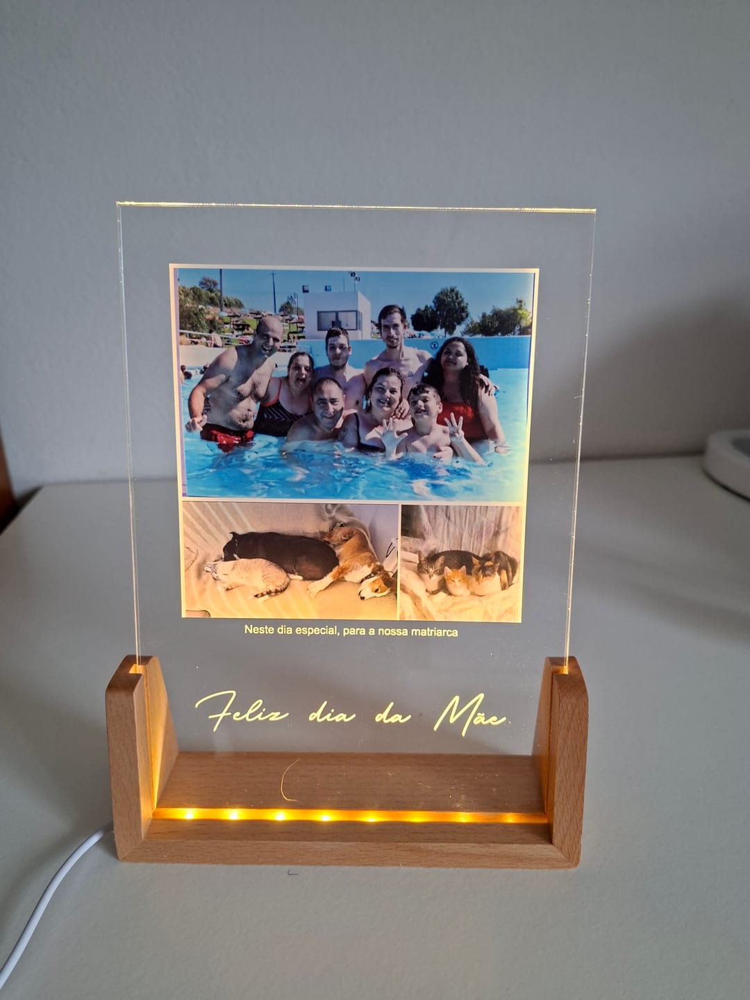Customer photo review of Placa Frase & Fotografia Personalizável