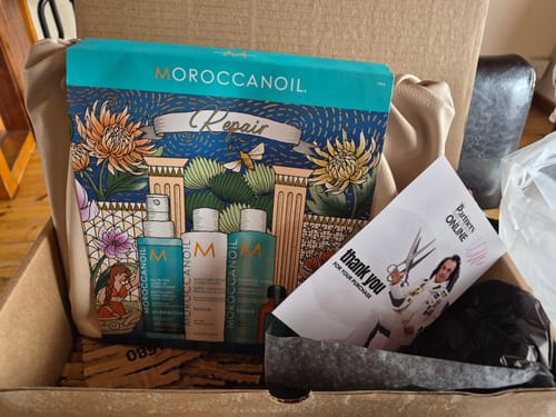 Customer photo review of Moroccanoil Repair Holiday Gift Set