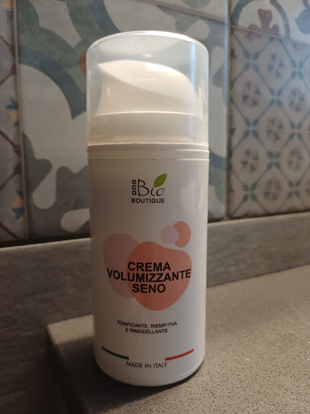 Customer photo review of Crema Volumizzante Seno