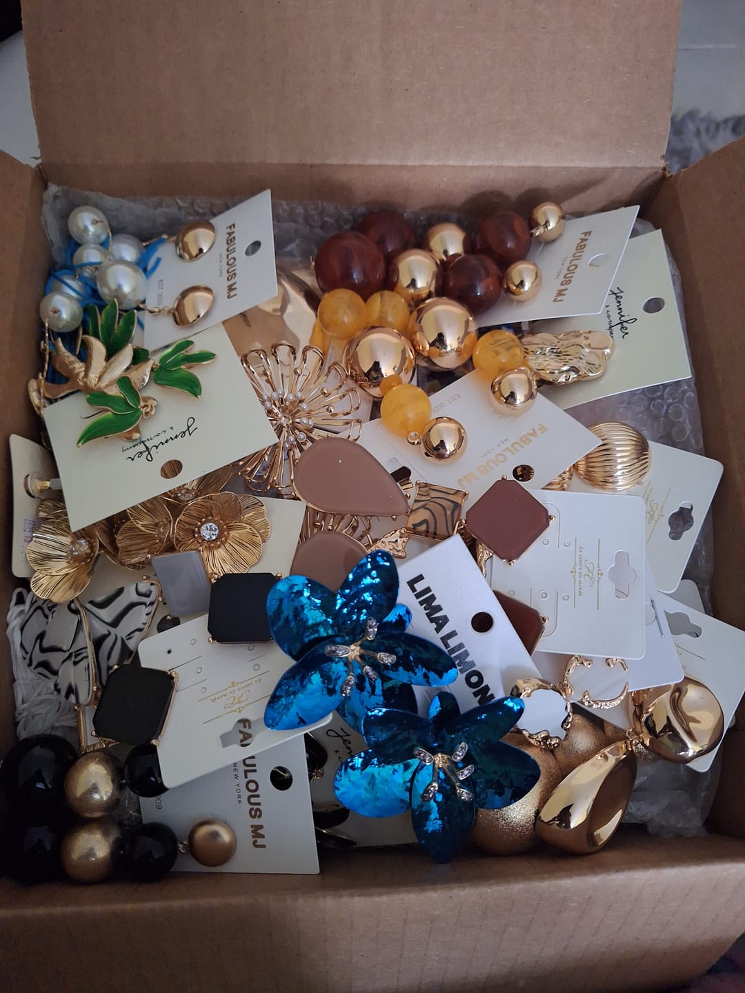 Customer photo review of ACCESSORIES SHOP & SHIP SERVICE