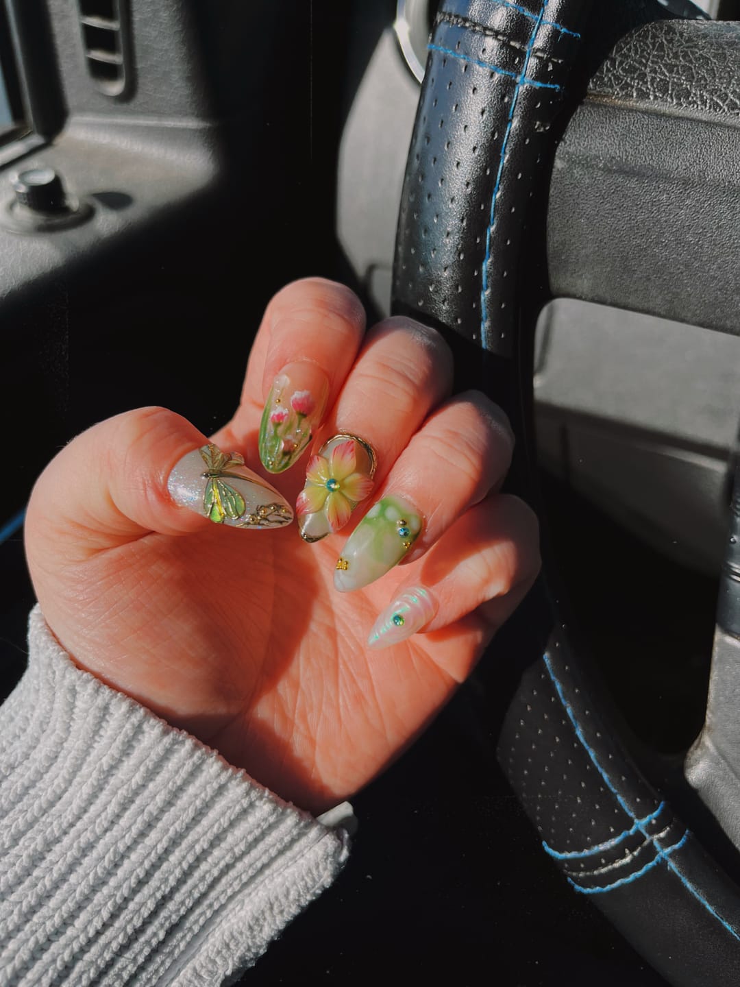 Customer photo review of Elyora