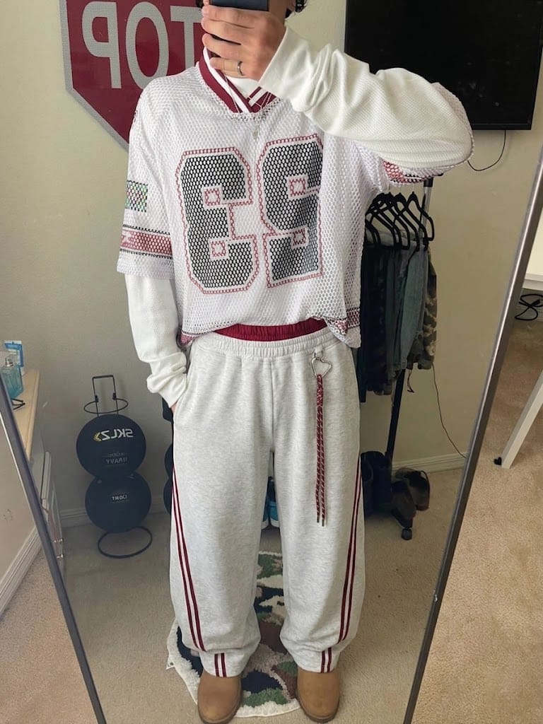 Customer photo review of Grey Striped Baggy Sweatpants | Inflation Streetwear