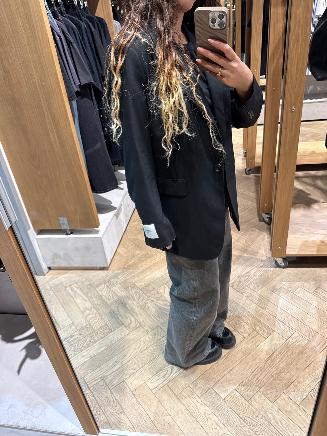 Customer photo review of בלייזר לנשים Core SB