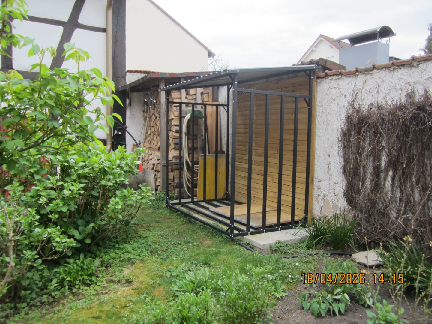 Customer photo review of Gartenzeit® Premium Kaminholzregal für den Außenbereich – XXL, extra stabil & wetterfest