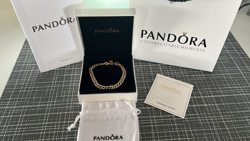 Customer photo review of PULSERA PANDORA TENIS TIMELESS PAVE BRILLANTE CUBANA ORO 14K + KIT DE REGALO
