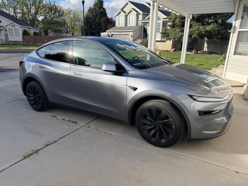 Customer photo review of TESPLUS 20'' Helix 2.0 Style Wheel Cover For Model Y Juniper