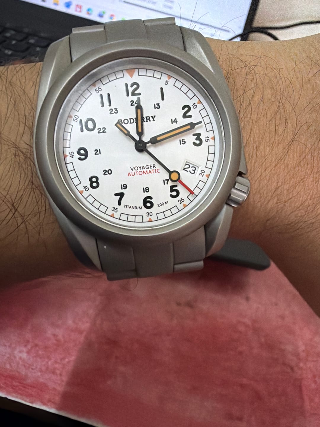 Customer photo review of VOYAGER - 100M Waterproof Titanium Automatic Field Watch | White-bracelet