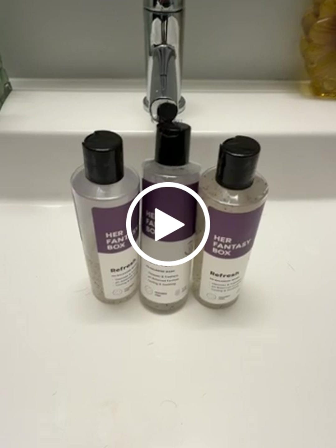 Customer video review of Refresh Plant Based Yoni Gel Wash (pH Balancing) - 3 pk