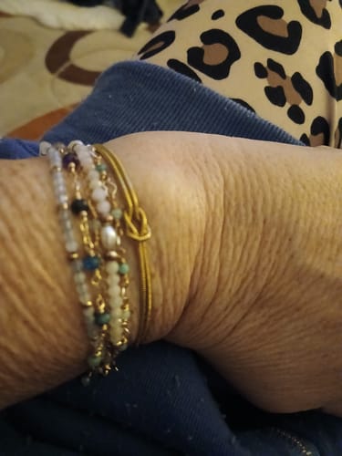 Customer photo review of Forever Knot Bracelet