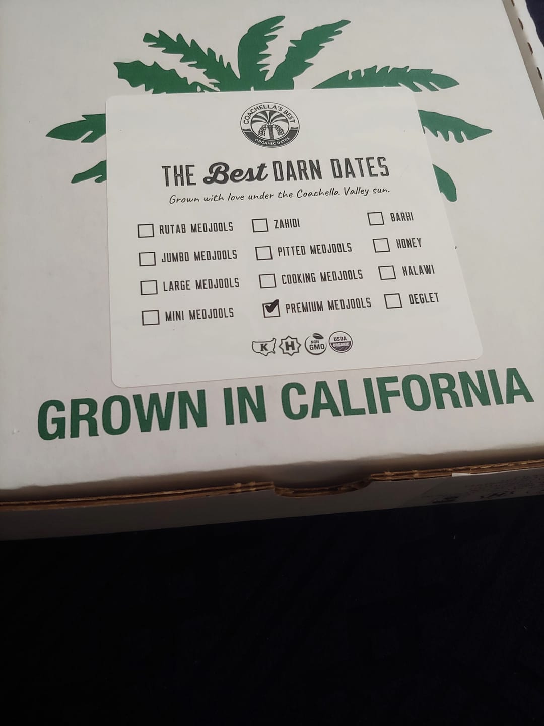 Customer photo review of Organic Premium Medjool Dates Box