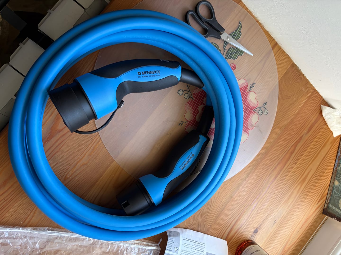 Customer photo review of Mennekes charging cable Type 2 - Type 2 ( 32A, 3 Phases, 21 KW )