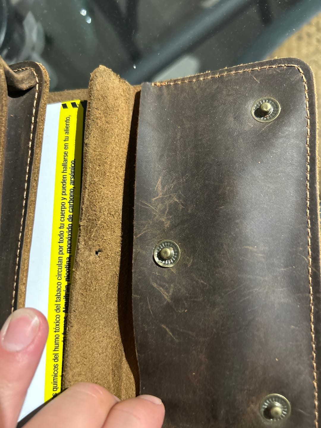 Customer photo review of Tabaquera de Cuero Cowboy Hecha a mano Raiquen