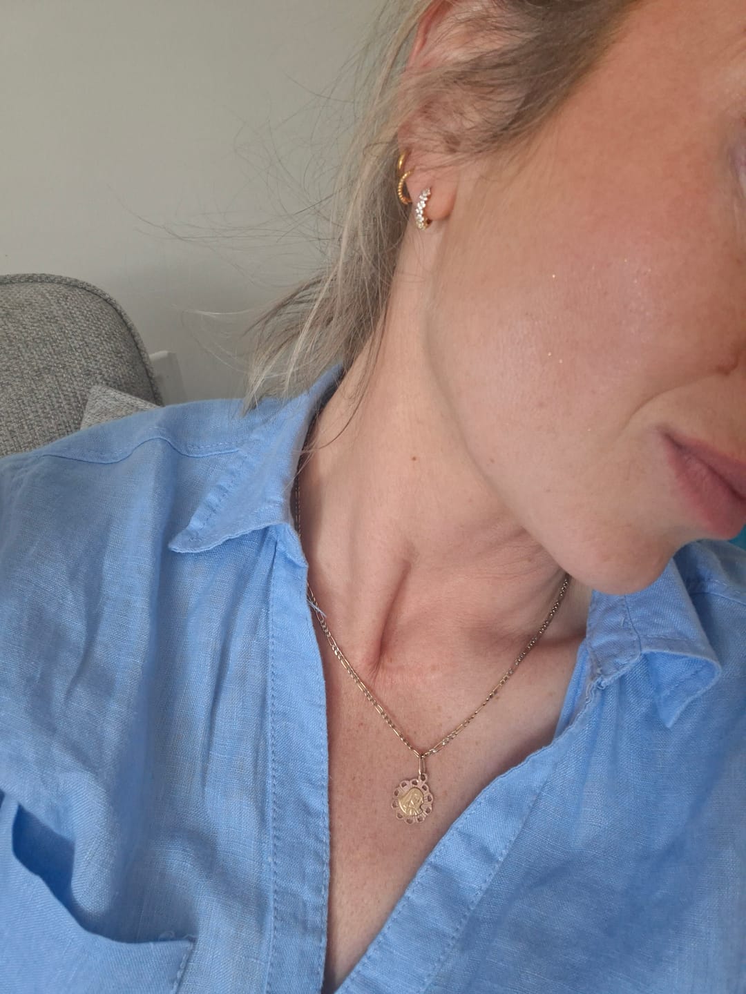 Customer photo review of Flora Crystal Hoop Earrings Gold