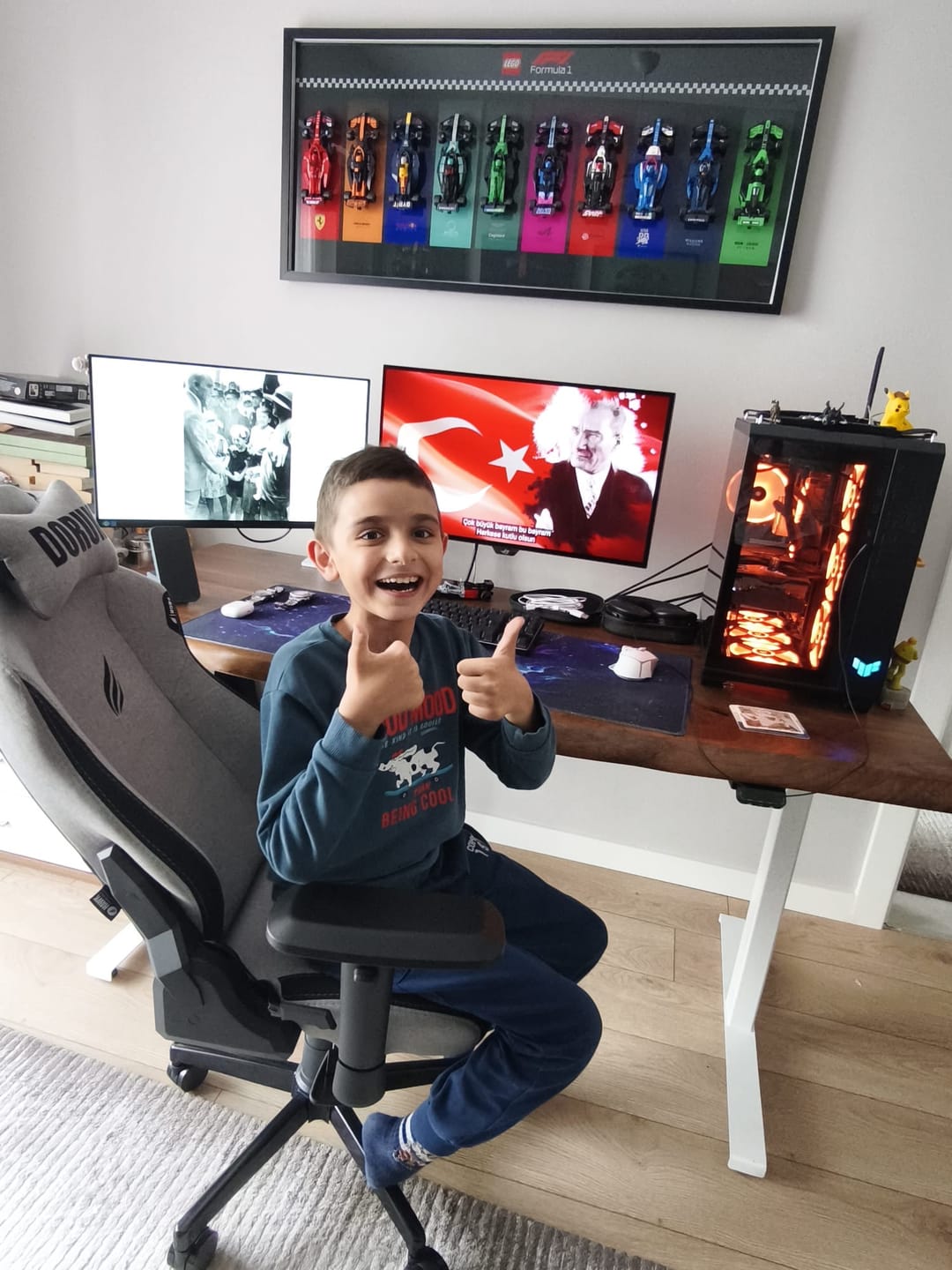 Customer photo review of Elektrikli Yükseklik Ayarlı Masa - Masif Ahşap Ofis Çalışma Masası
