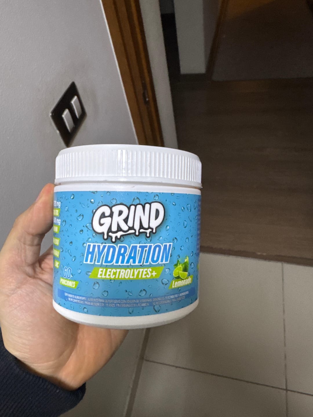 Customer photo review of Grind Hydration | Electrolitos Premium – 60 Porciones ( Sabor Limonada)