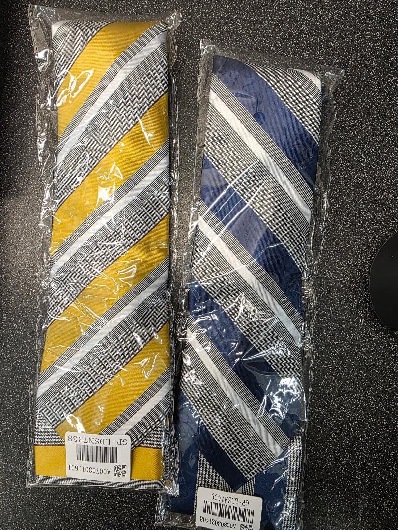 Customer photo review of Ties2you Blue Striped Tie Mens Business Silk Necktie Pocket Square Cufflinks Set