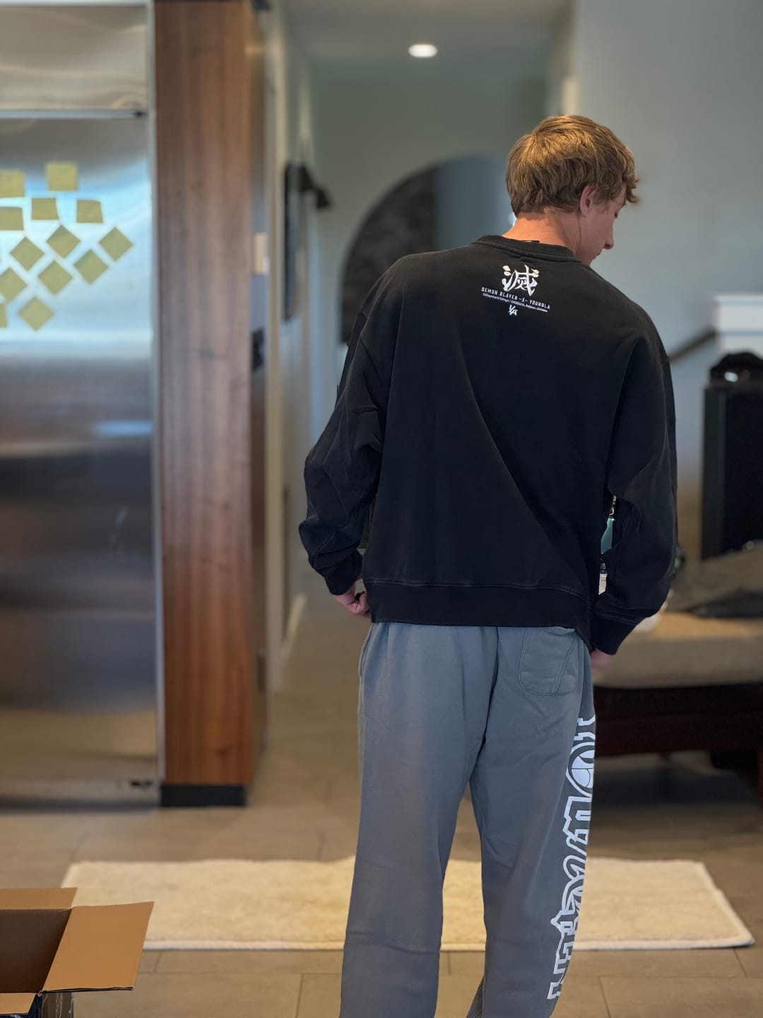 Customer photo review of 5196 - Demon Slayer: Kimetsu no Yaiba - Crewnecks