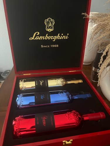 Customer photo review of Lamborghini LUXE Red Collection with Gift Set