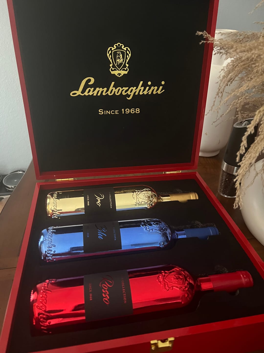 Customer photo review of Lamborghini LUXE Red Collection with Gift Set