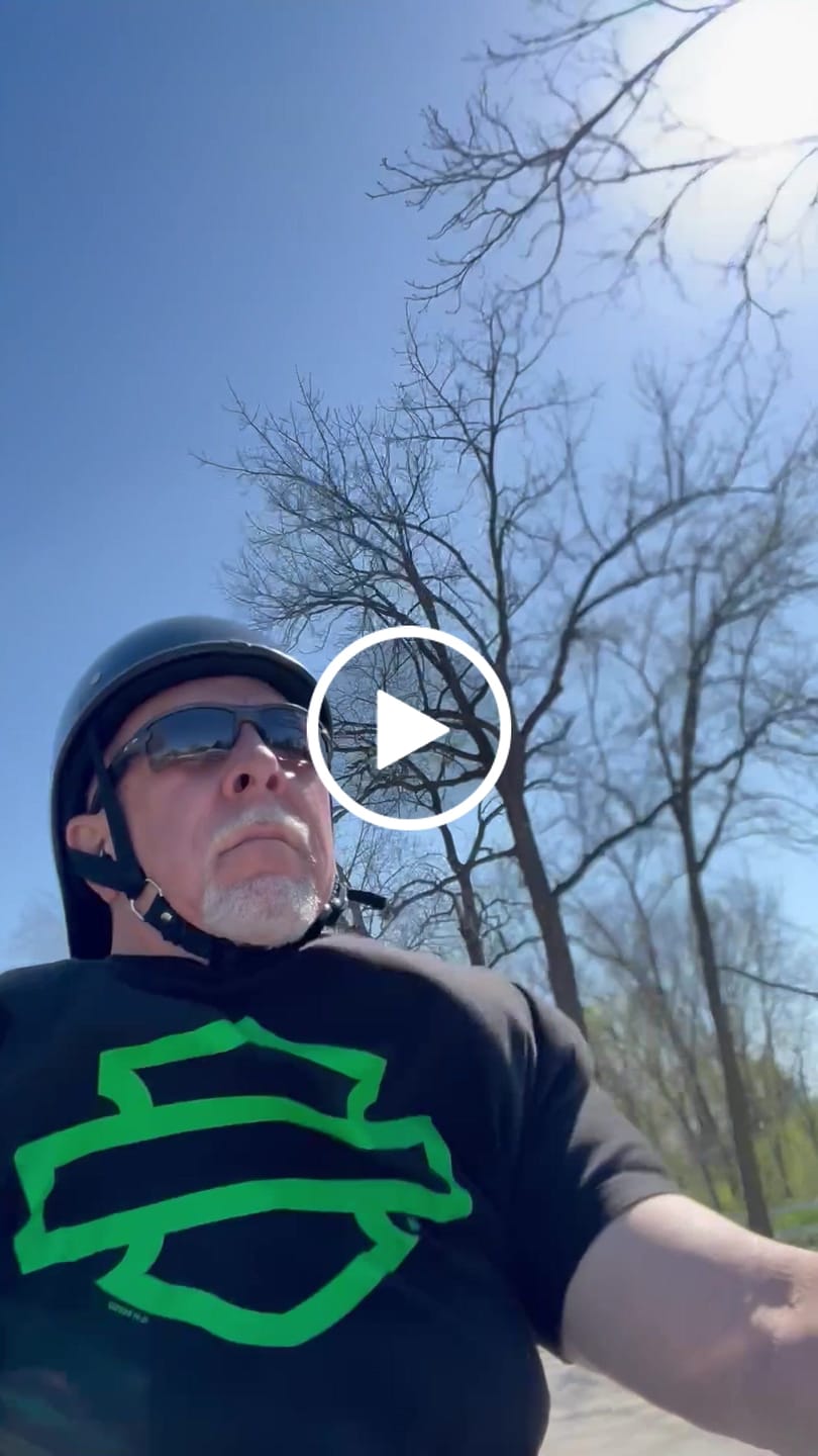 Customer video review of Lightweight Reversible DOT Curve Helmet / Gloss Black