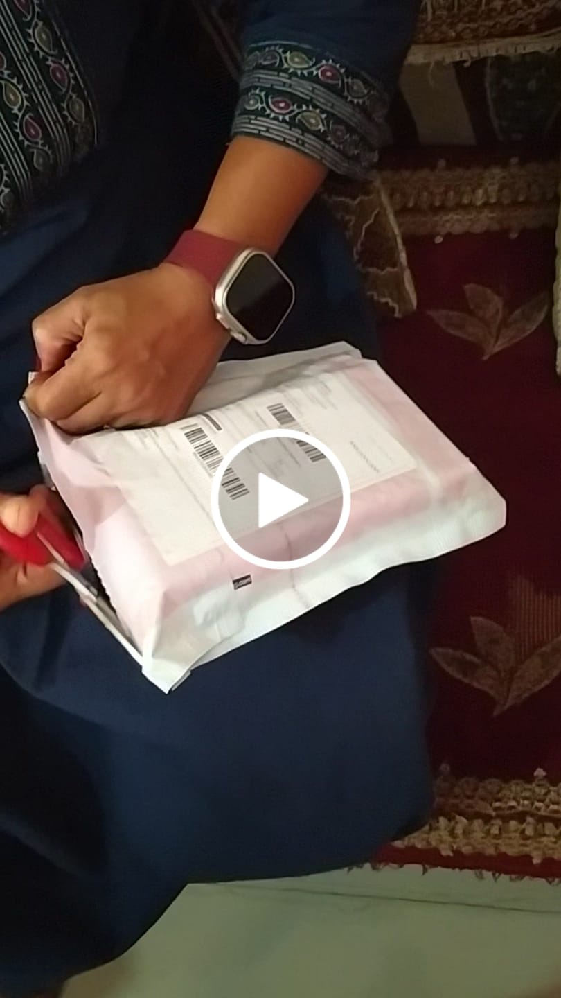 Customer video review of Golden Line of Light Kada