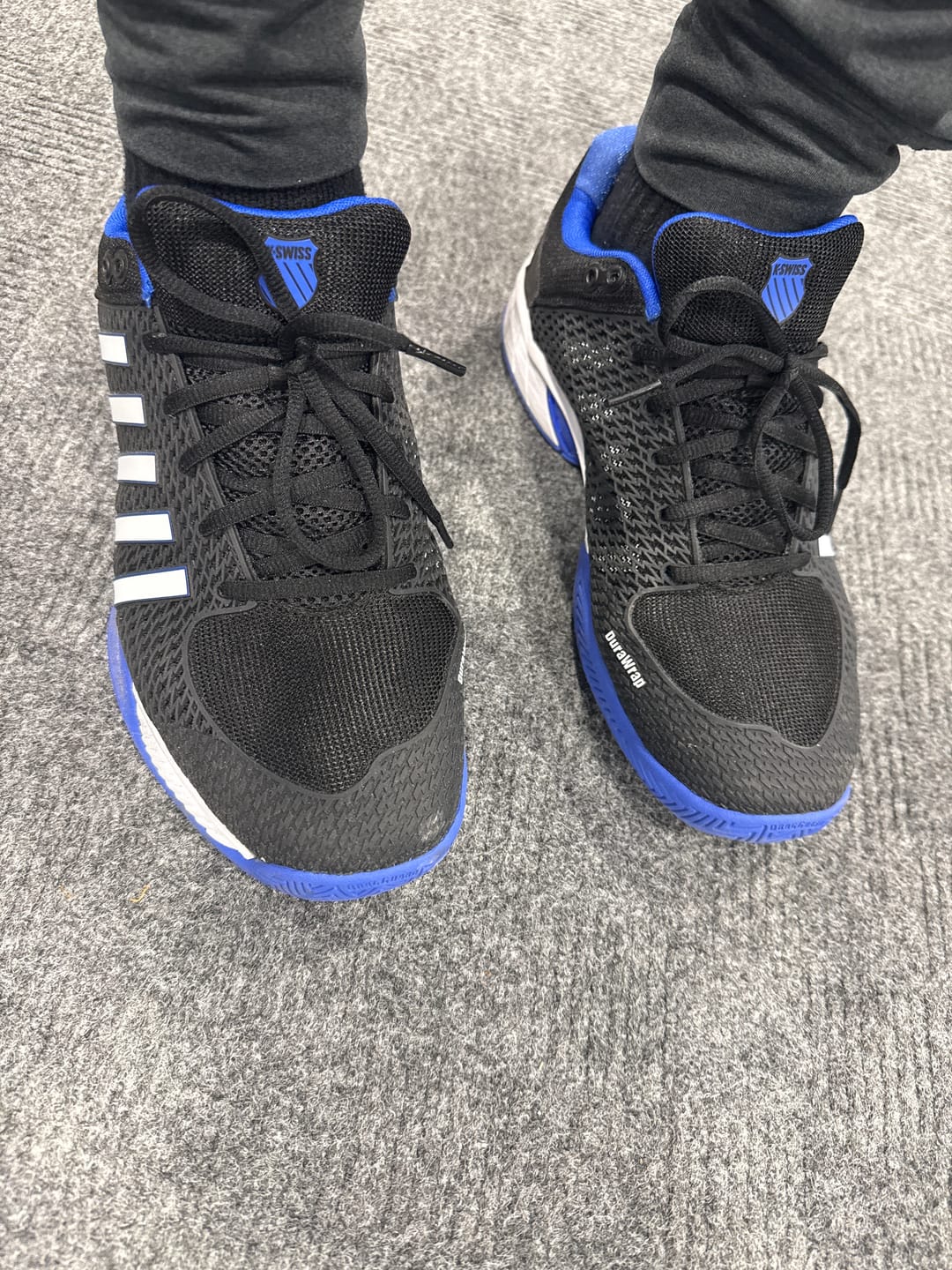 Customer photo review of 07291-072-W | EXPRESS LIGHT PICKLEBALL-2E | BLACK/WHITE/DAZZLING BLUE