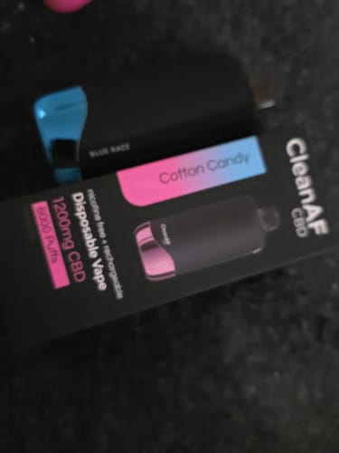 Customer photo review of Cotton Candy CBD Vape