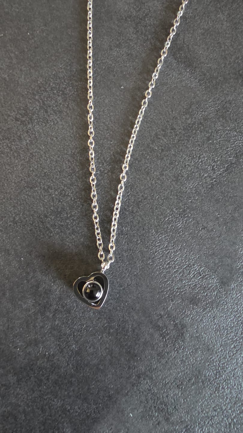 Customer photo review of Personalisierte Halskette mit Foto