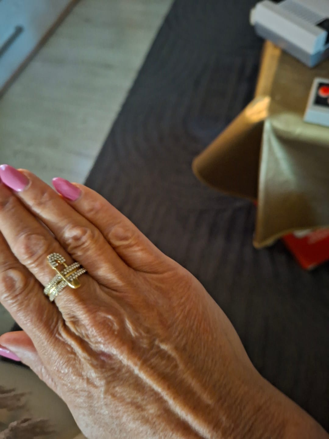 Customer photo review of Pave Flow Safety Ring 14K Vergoldung
