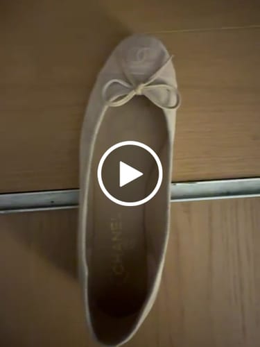Customer video review of CC 25A Ballet Flat Grey Dark Brown Suede