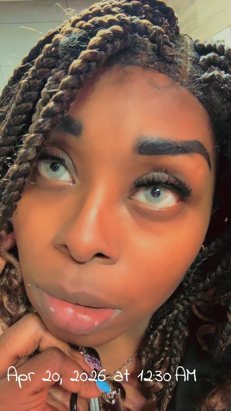 Customer photo review of Hidrocor Quartz Blue Gray Prescription Colored Contact Lenses