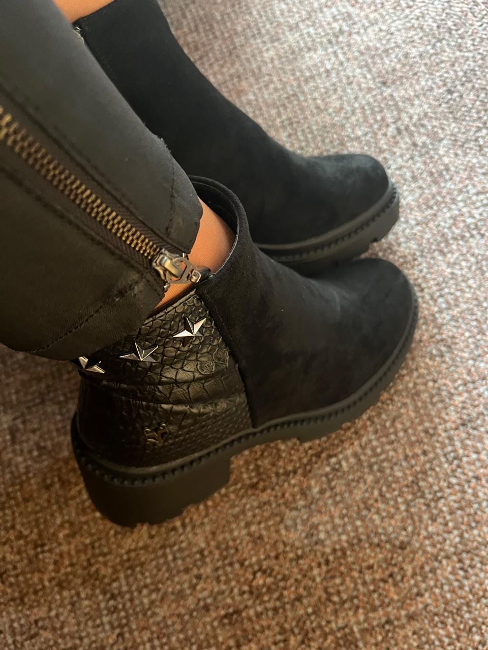 Customer photo review of Botín Negro Mujer 45744