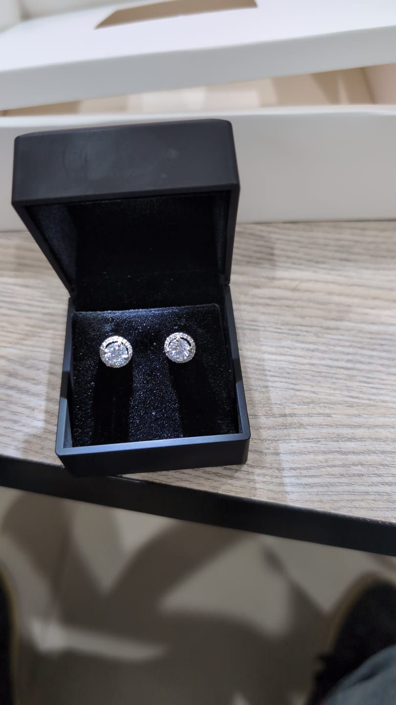 Customer photo review of MOONGLOW MAJESTIC STUDS