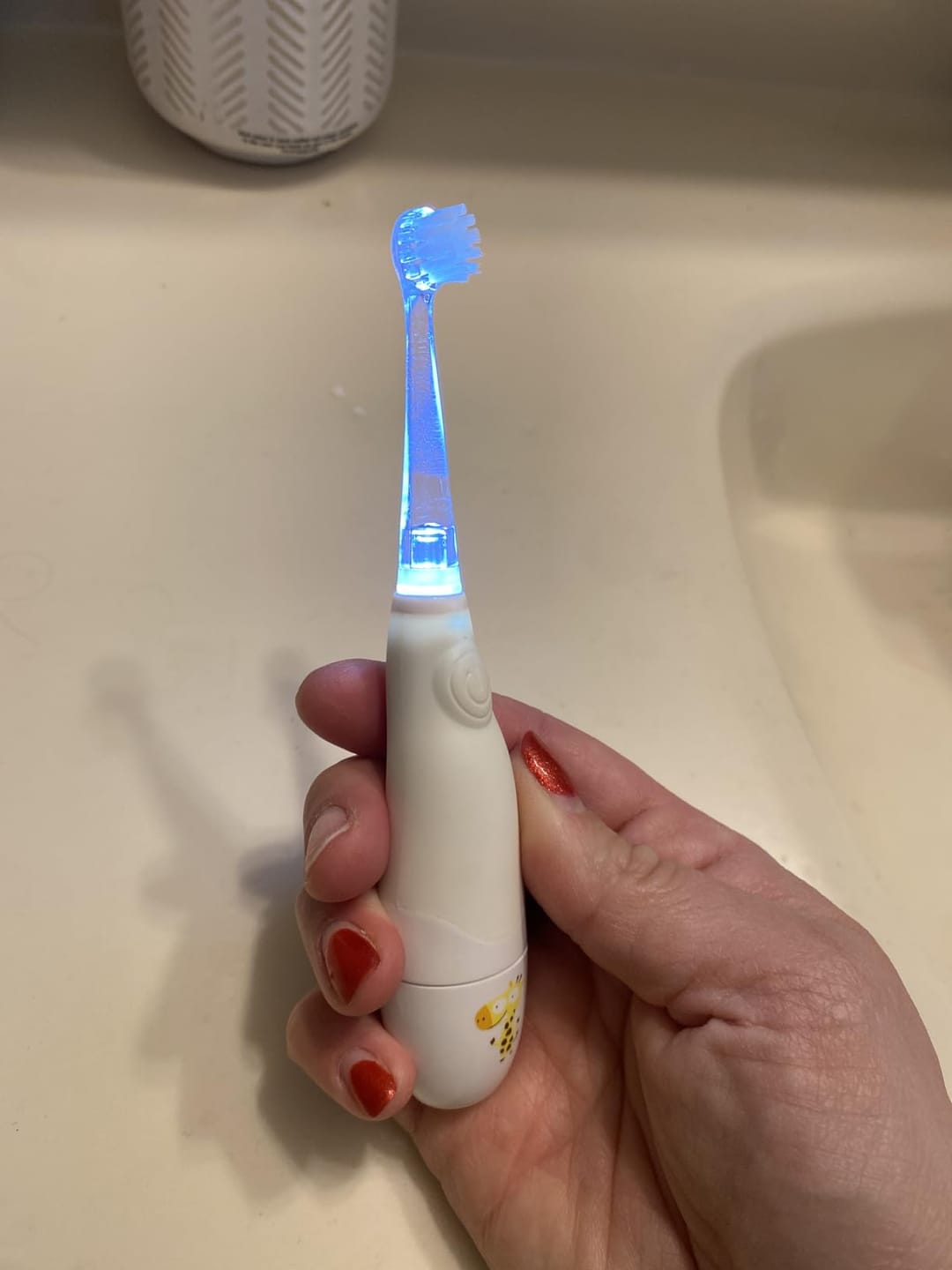 Customer photo review of Jack N Jill Tickle Tooth Sonic Diş Fırçası (0-6 yaş)