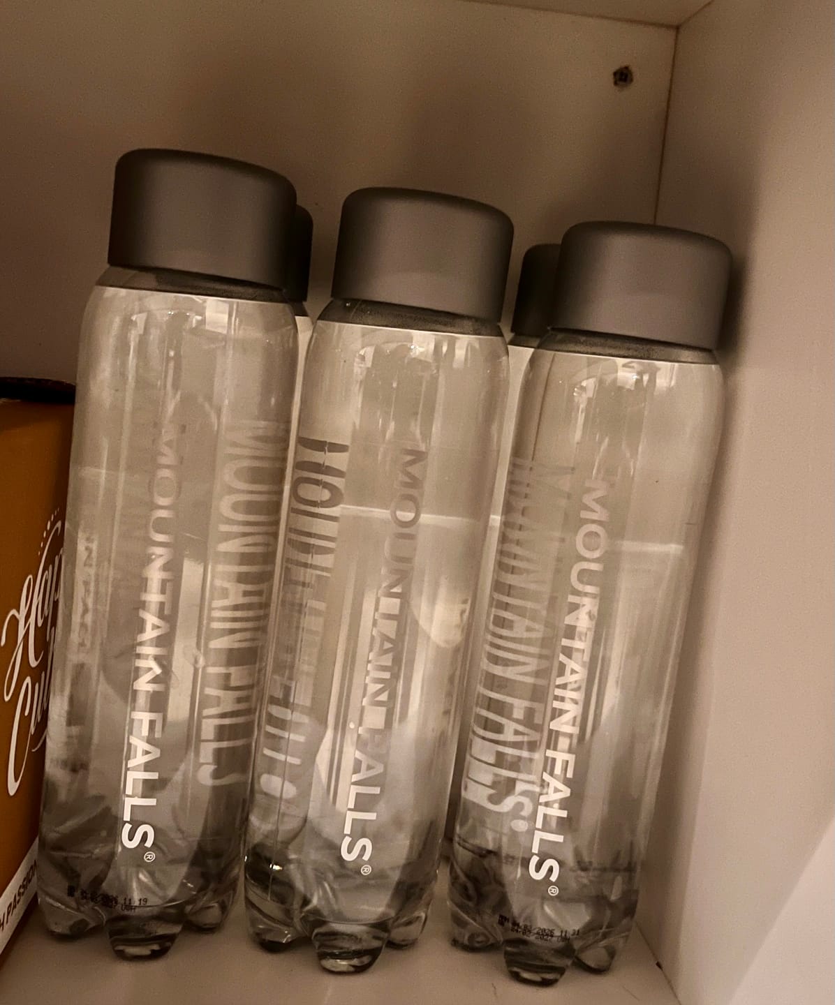 Customer photo review of AcquaBox 10L - Still Mineral Water on tap (Bag-in-Box)