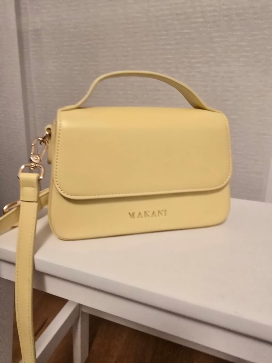 Customer photo review of NALUA - BUTTER