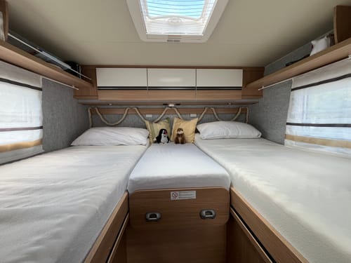 Customer photo review of Carpet Filz selbstklebend für Camper