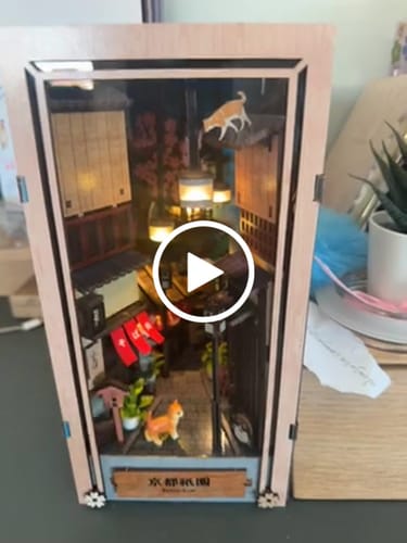 Customer video review of Kyoto Gion Book Nook Kit