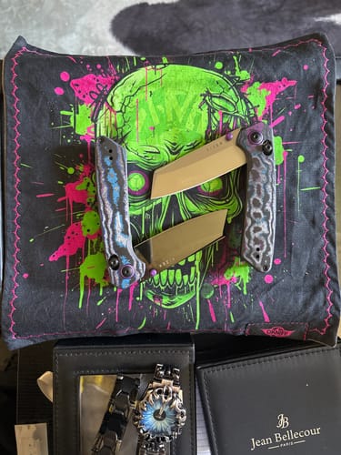 Customer photo review of Kizer Madrac Knife Damtanium Camo Carbon Elmax BLADE DISTRICT EXCLUSIVE