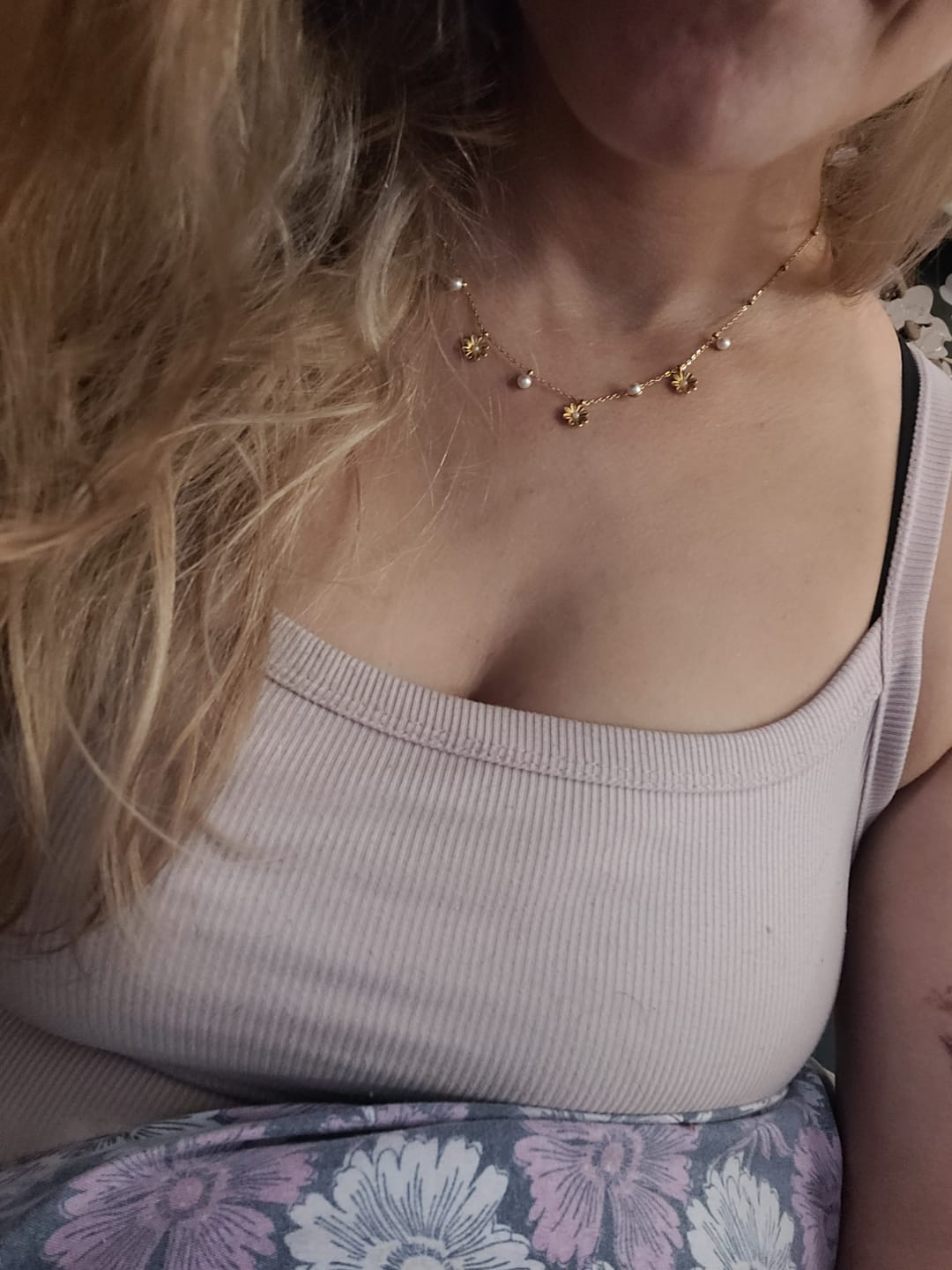 Customer photo review of Autumn Flower & Pearl Necklace